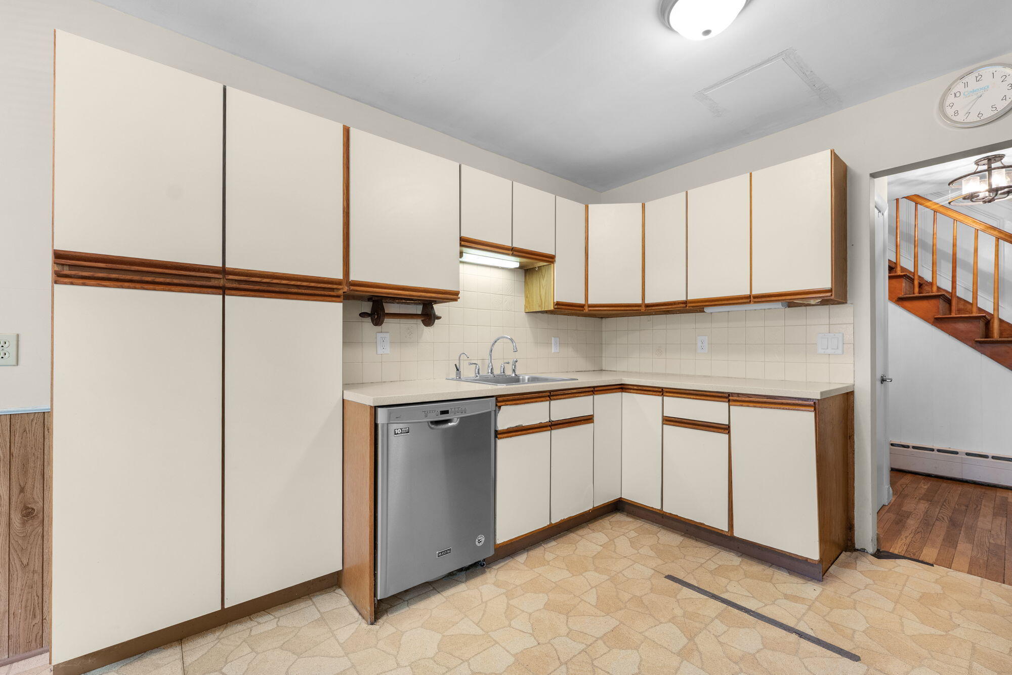 20 Quaker Road Falmouth MA 02540