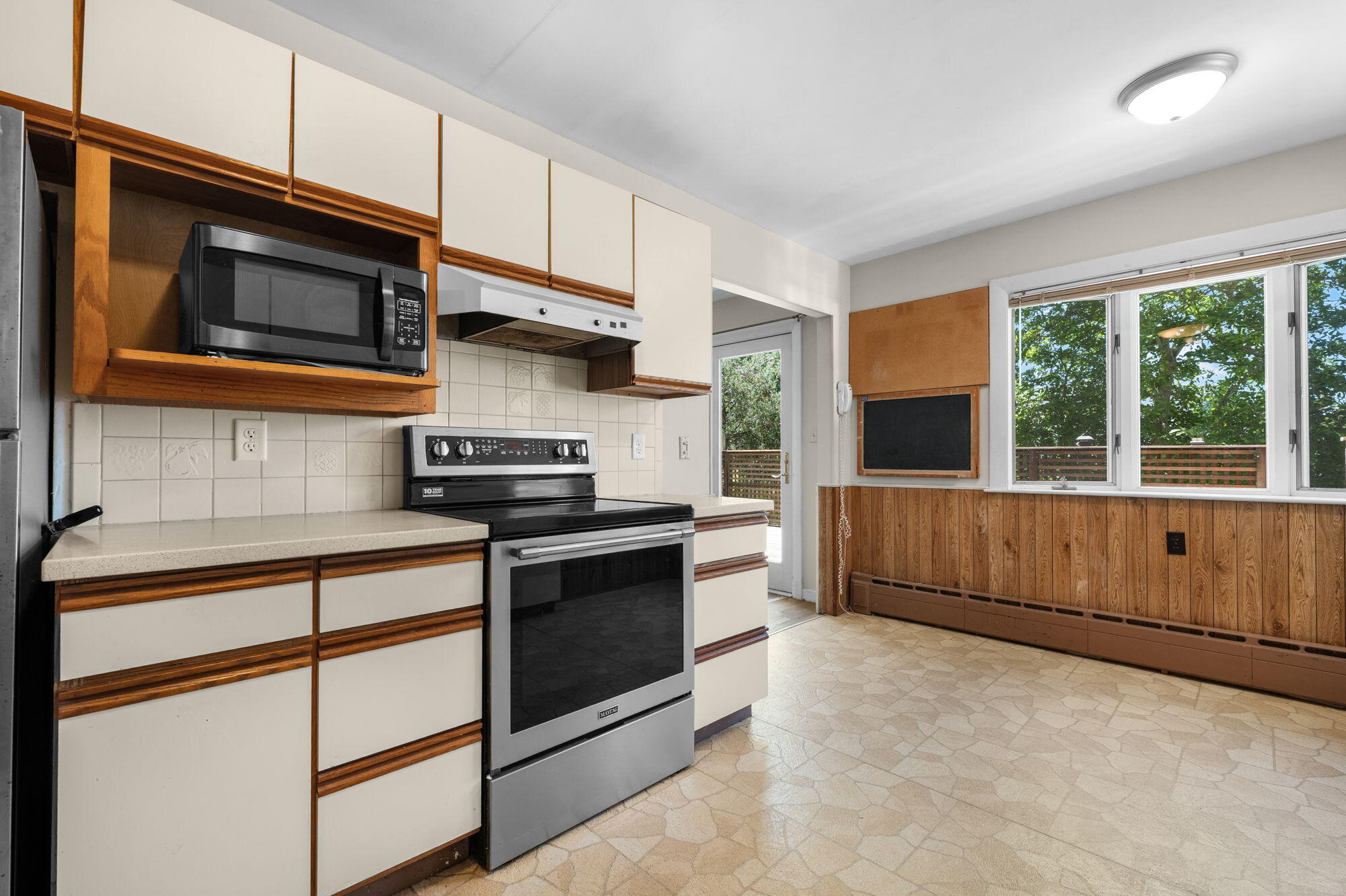 20 Quaker Road Falmouth MA 02540