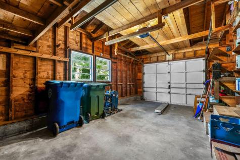 20 Quaker Road Falmouth MA 02540