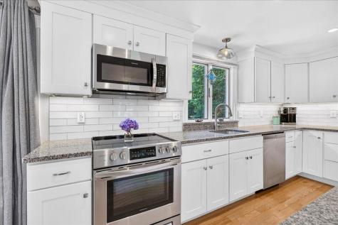 17 Hilltop Drive Bourne MA 02561