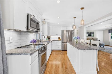 17 Hilltop Drive Bourne MA 02561