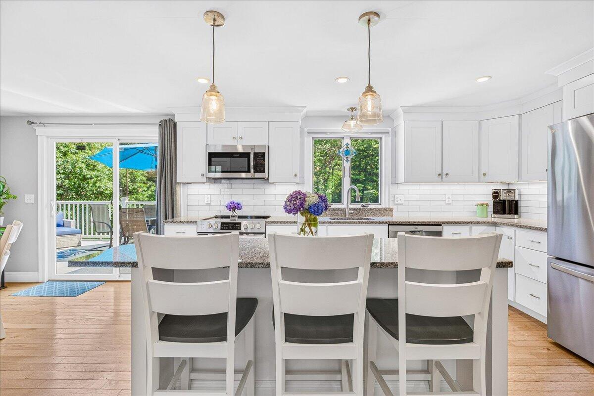 17 Hilltop Drive MA 02561