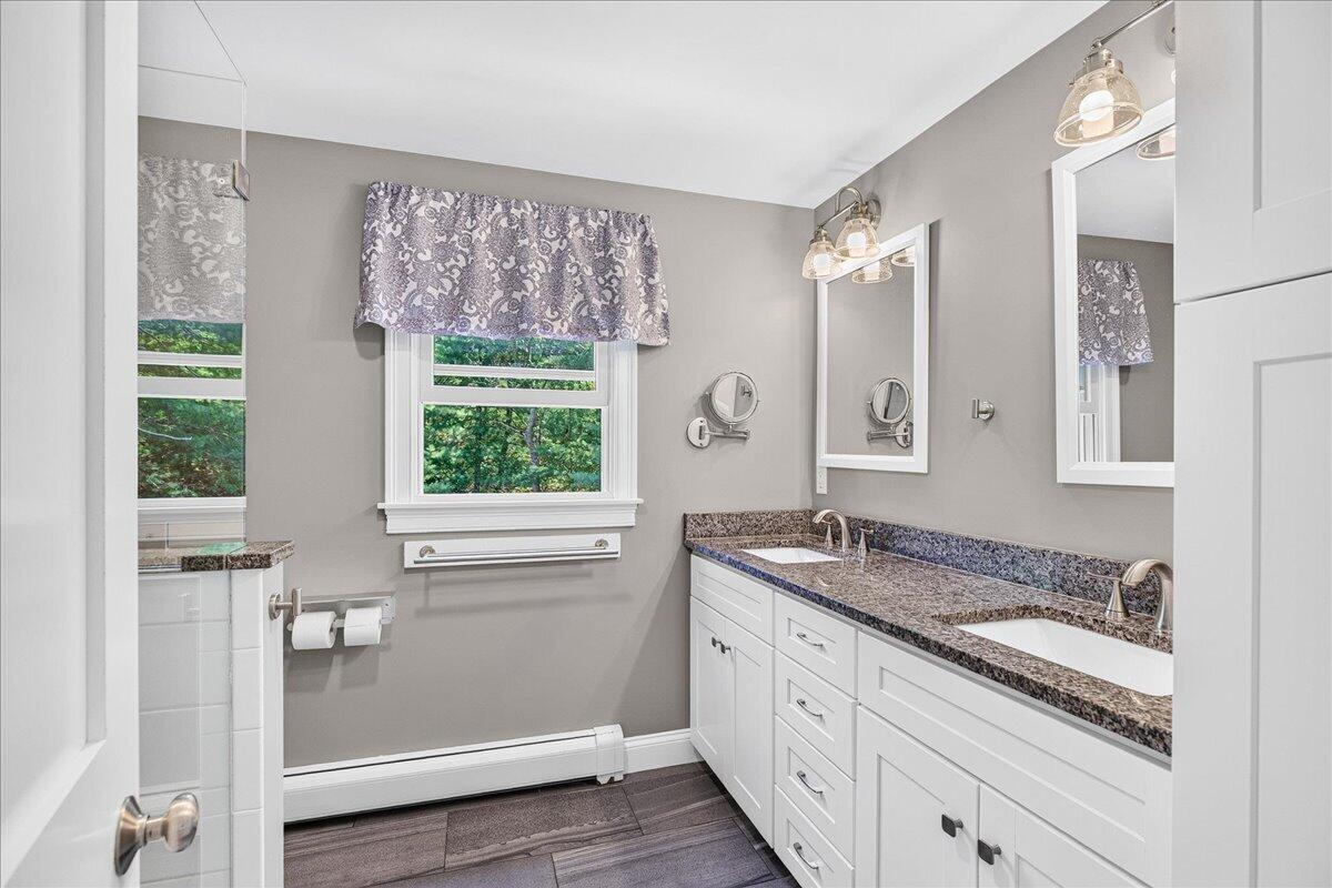 17 Hilltop Drive MA 02561