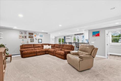 17 Hilltop Drive Bourne MA 02561