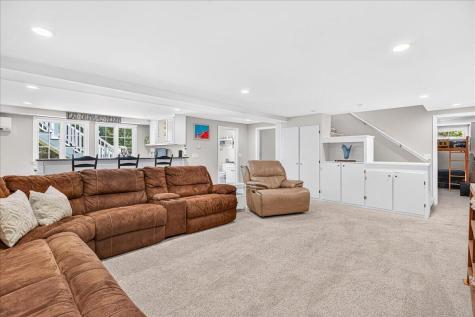 17 Hilltop Drive Bourne MA 02561