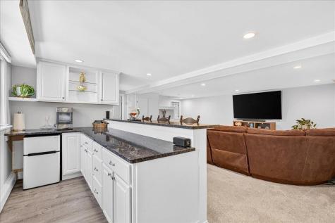 17 Hilltop Drive Bourne MA 02561