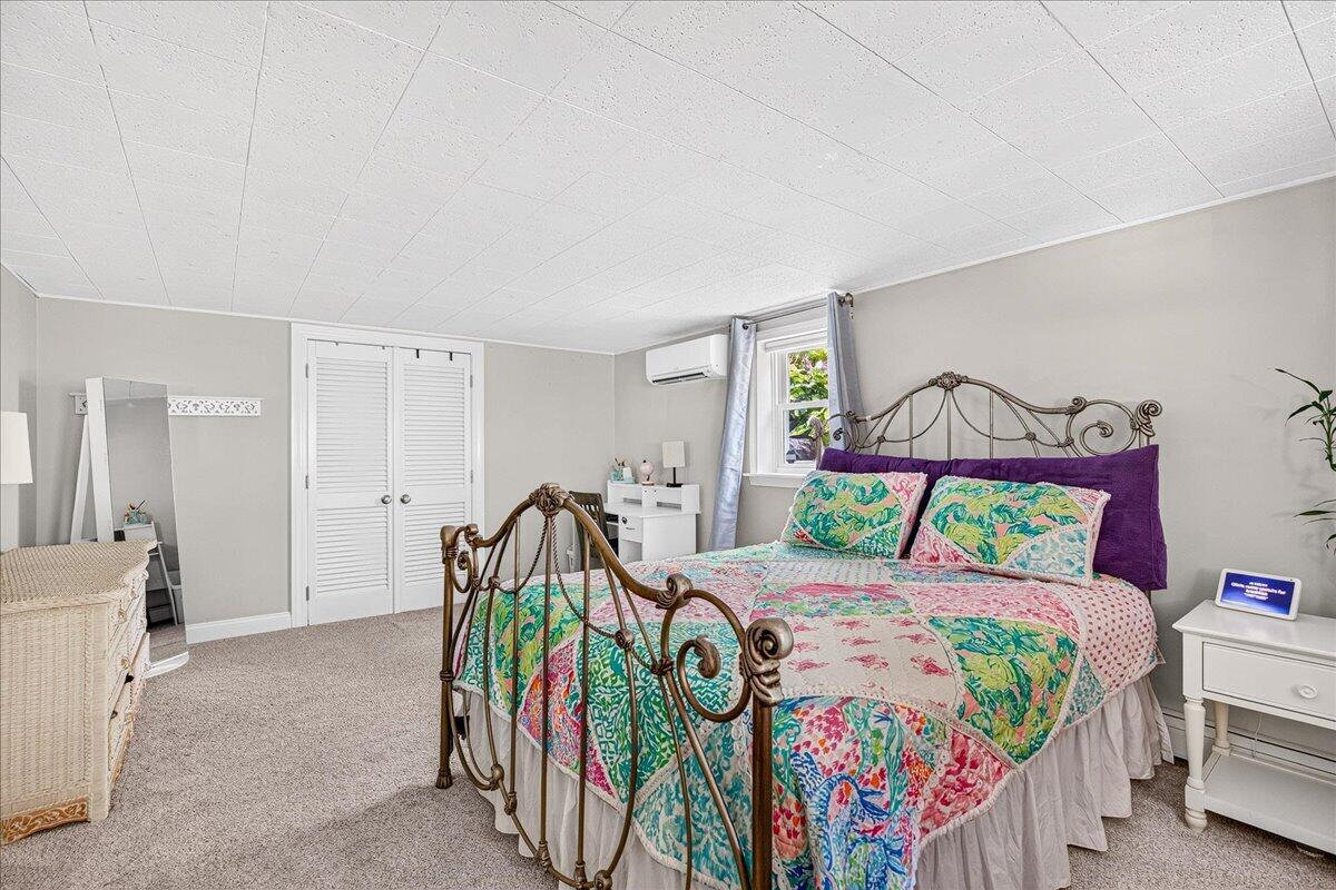 17 Hilltop Drive MA 02561