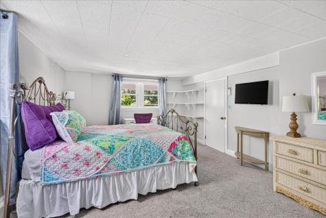 17 Hilltop Drive Bourne MA 02561