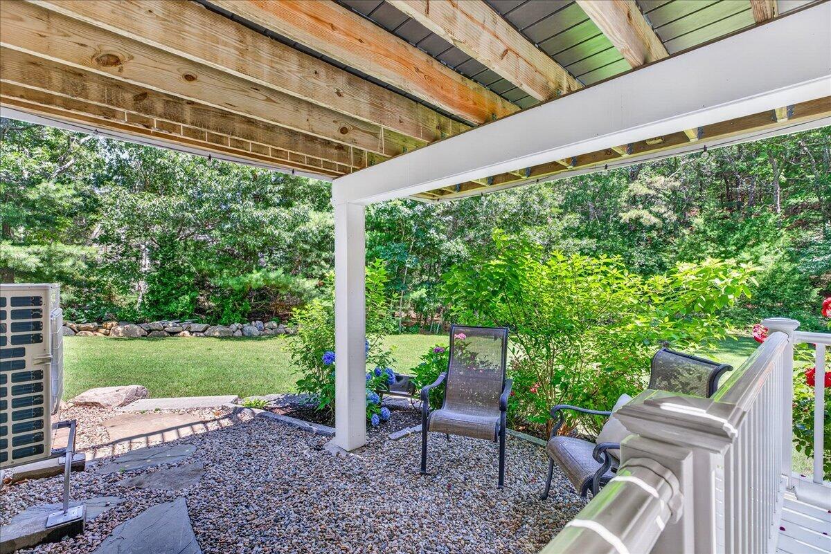 17 Hilltop Drive MA 02561