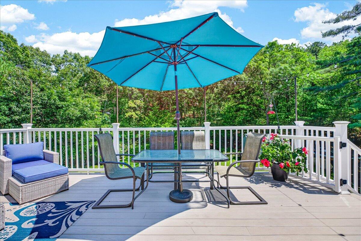 17 Hilltop Drive MA 02561