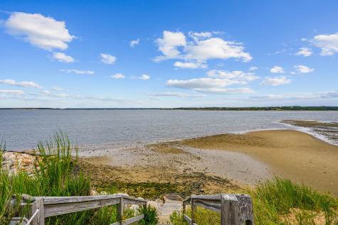 80 4th Street Wellfleet MA 02667