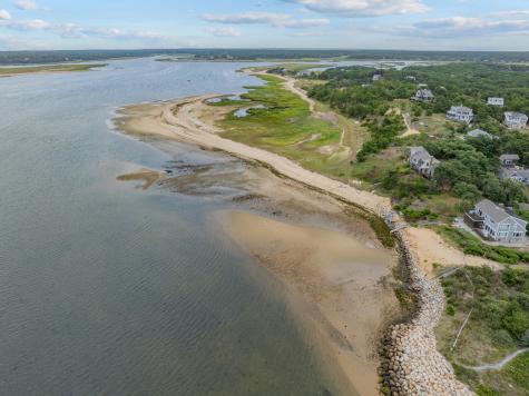 80 4th Street Wellfleet MA 02667