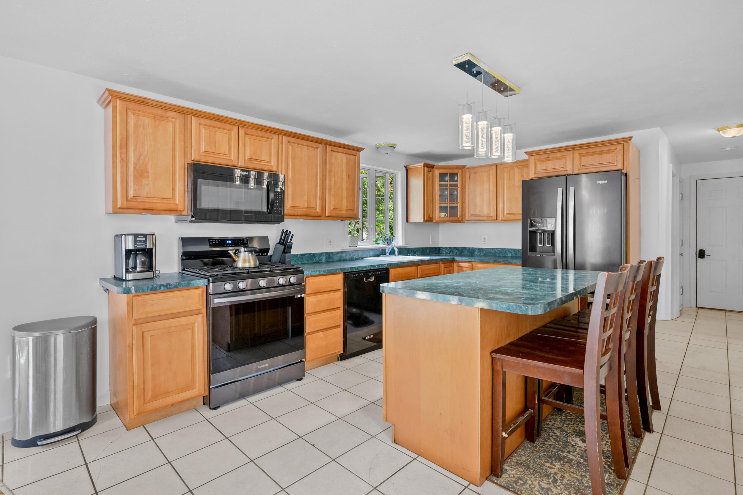 16 Balfour Lane Mashpee MA 02649