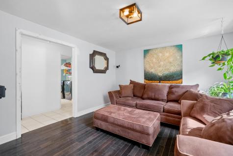 16 Balfour Lane Mashpee MA 02649