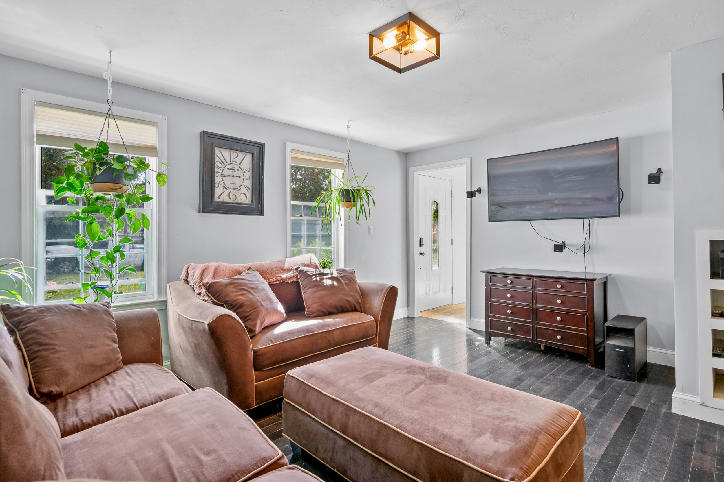 16 Balfour Lane Mashpee MA 02649