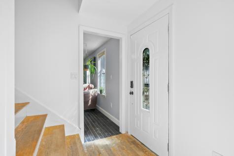 16 Balfour Lane Mashpee MA 02649