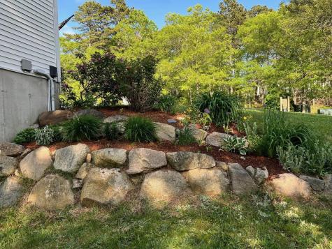 16 Balfour Lane Mashpee MA 02649