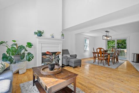 16 Balfour Lane Mashpee MA 02649