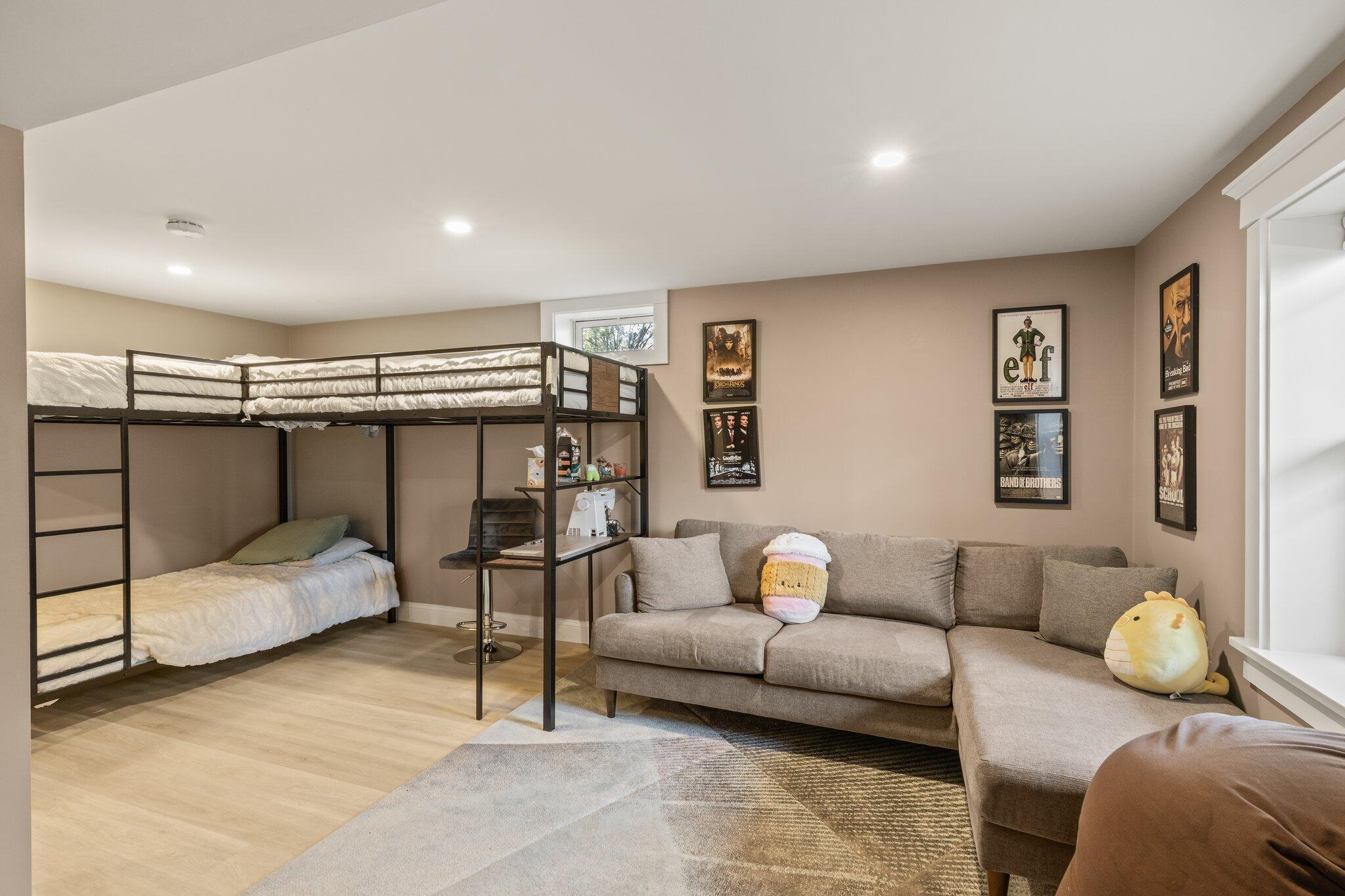 87 Oyster Pond Road Falmouth MA 02540