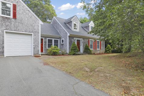 2 Tricia Road Falmouth MA 02556