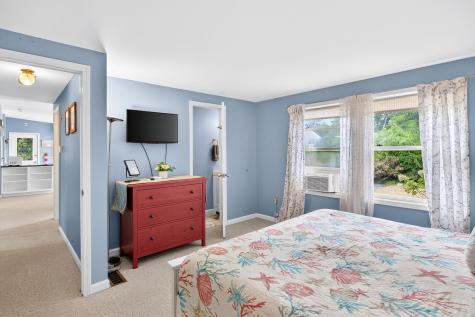 4 Coffey Lane Dennis MA 02639