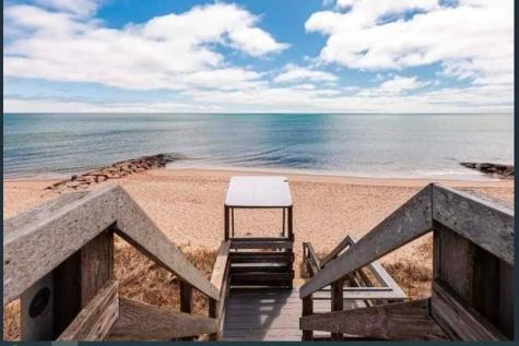 4 Coffey Lane Dennis MA 02639