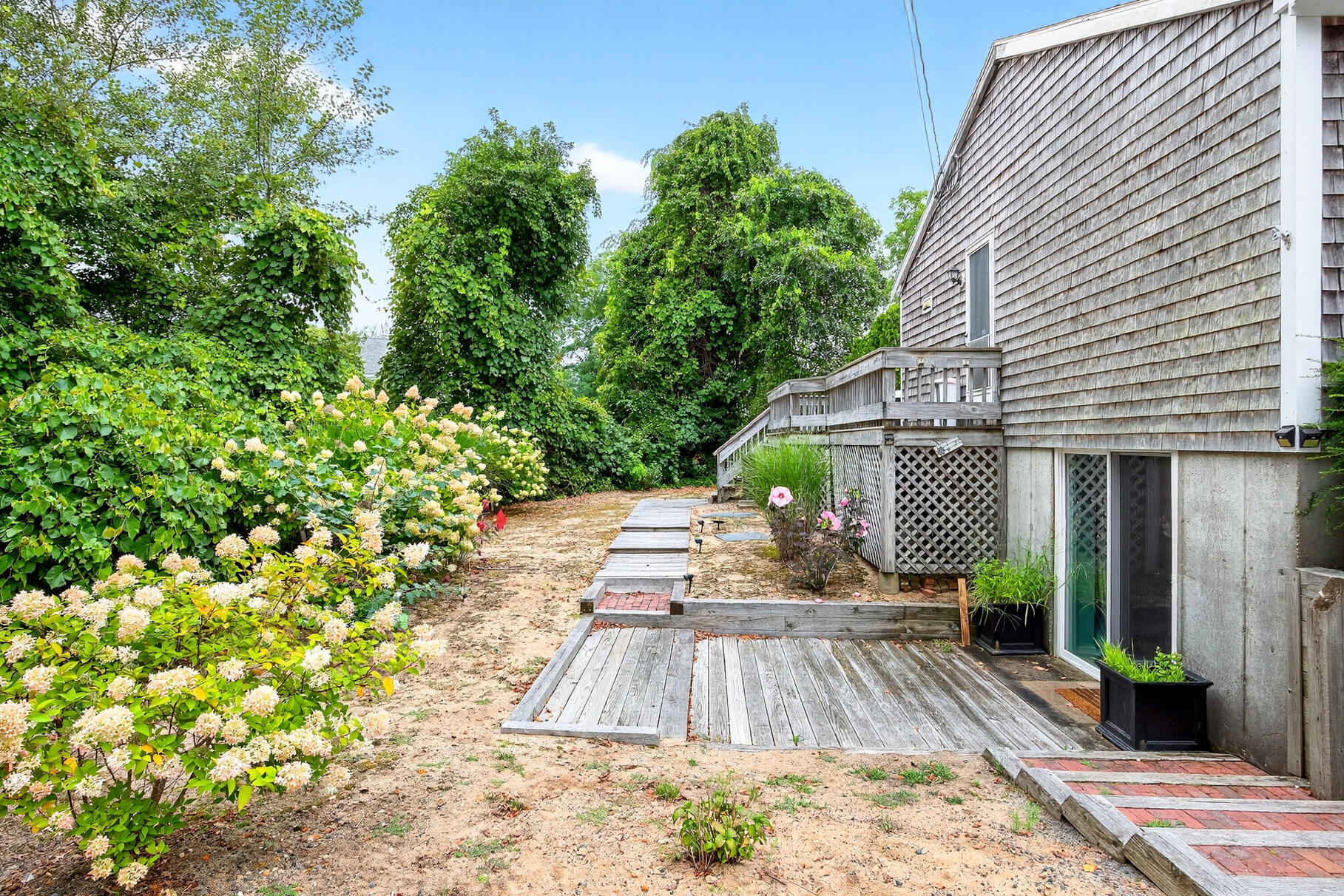 4 Coffey Lane Dennis MA 02639