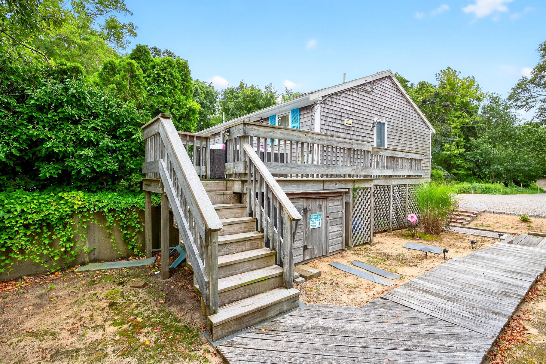 4 Coffey Lane Dennis MA 02639