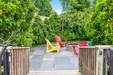 4 Coffey Lane Dennis MA 02639