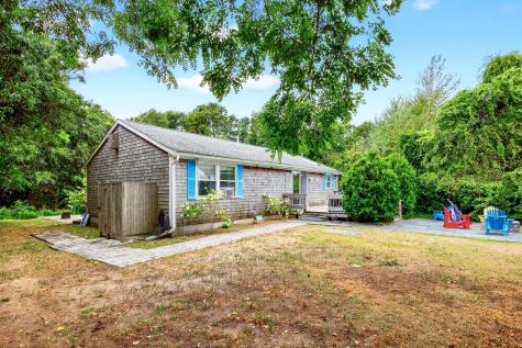 4 Coffey Lane Dennis MA 02639