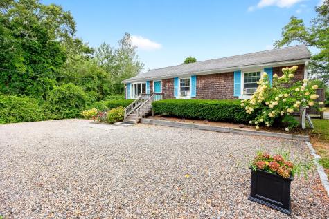 4 Coffey Lane Dennis MA 02639