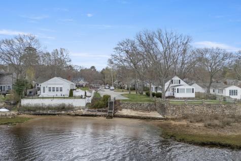 10 3rd Avenue Wareham MA 02571