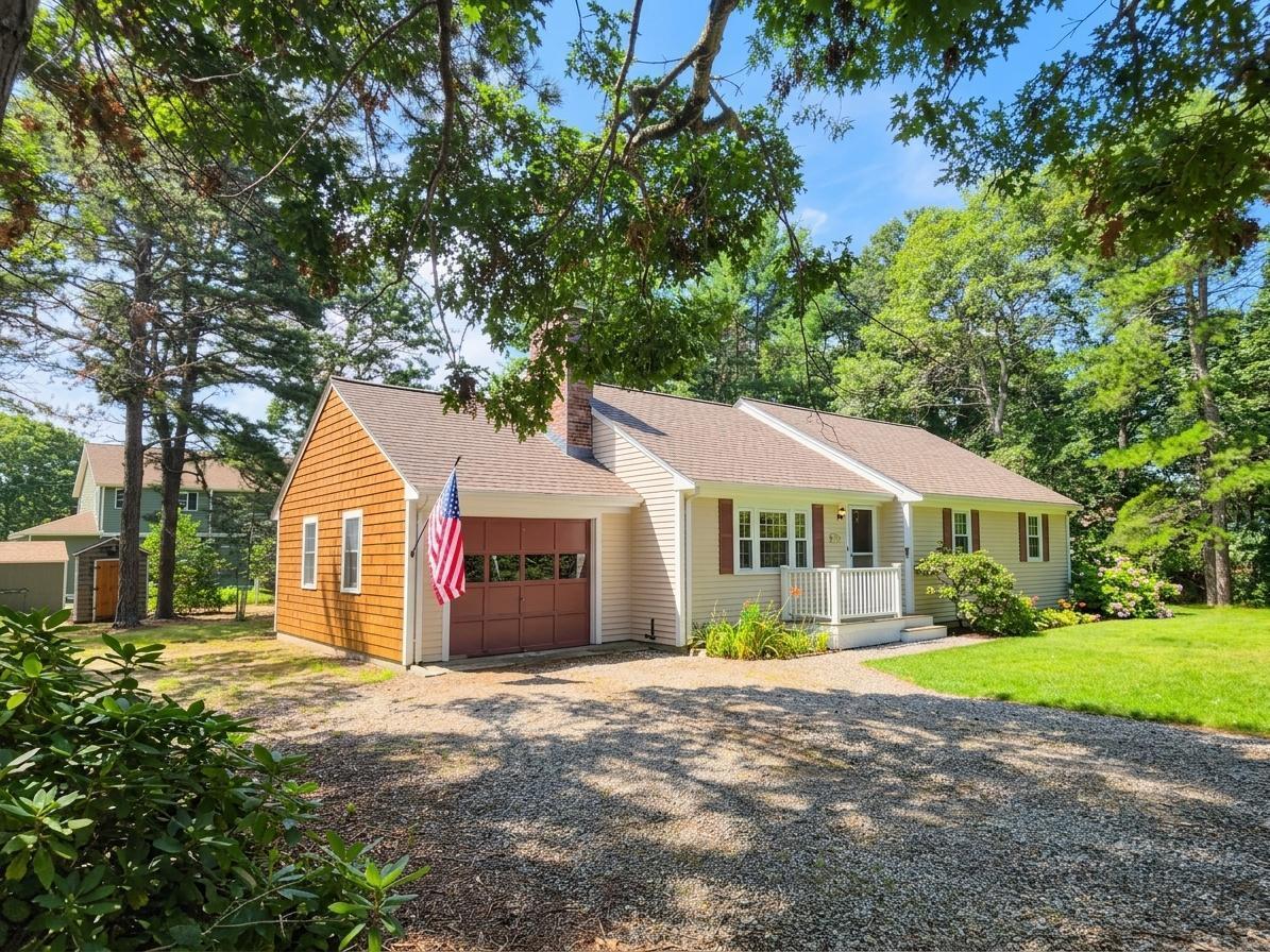 23 Prudence Lane Cotuit MA 02635