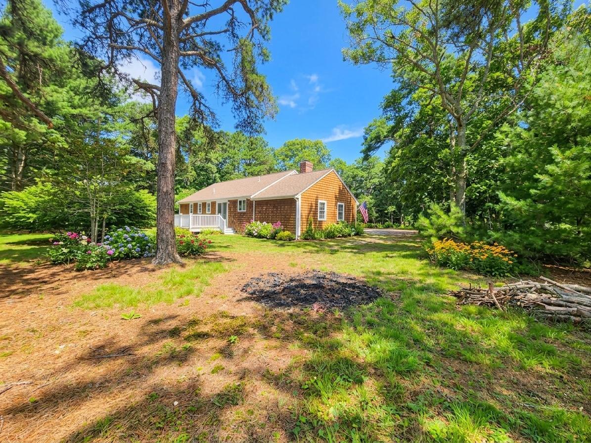 23 Prudence Lane Cotuit MA 02635