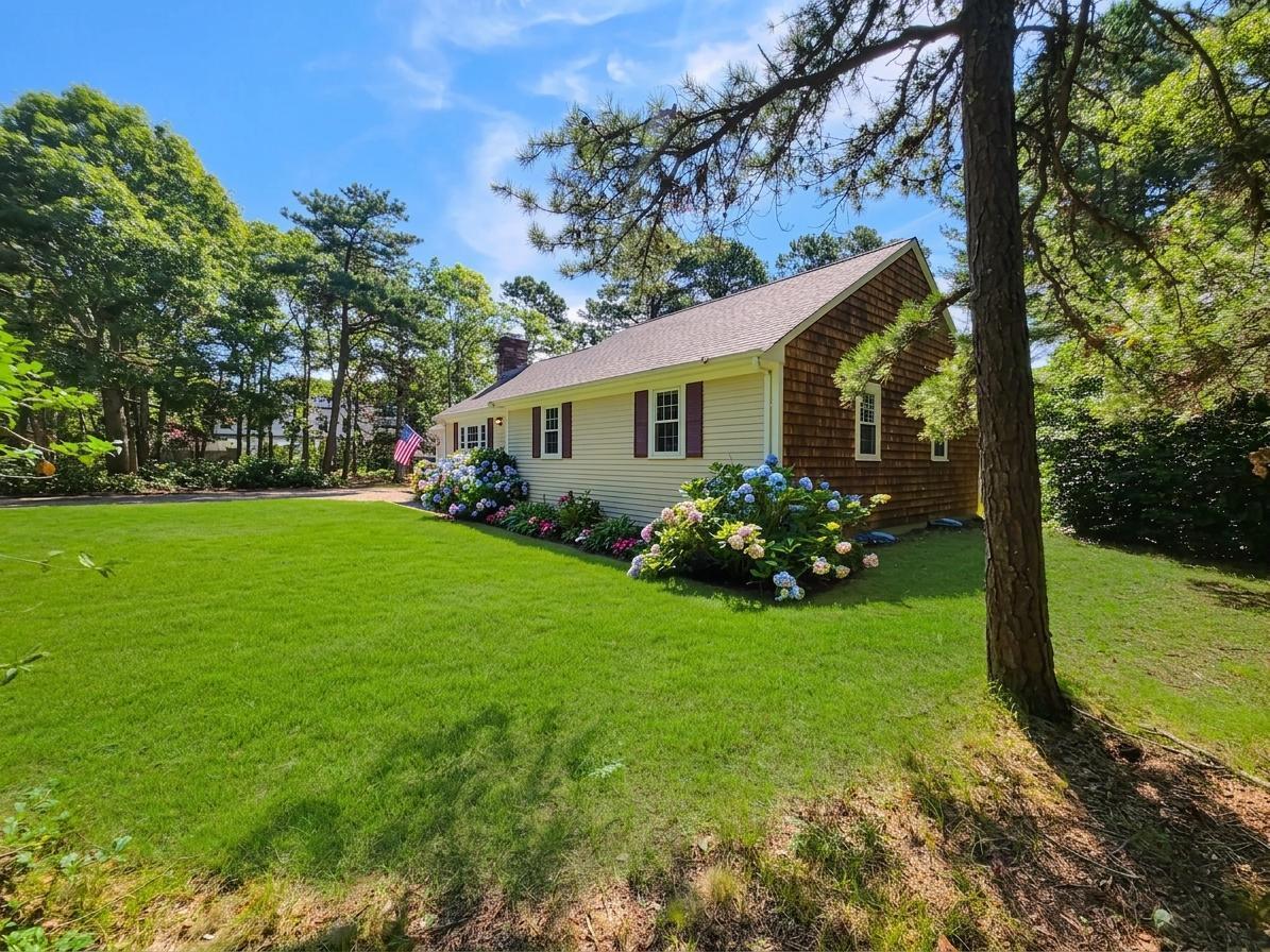 23 Prudence Lane Cotuit MA 02635