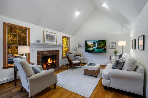 46 Oak Street Barnstable MA 02635