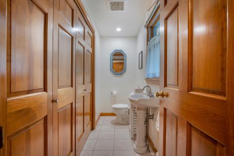 46 Oak Street Barnstable MA 02635