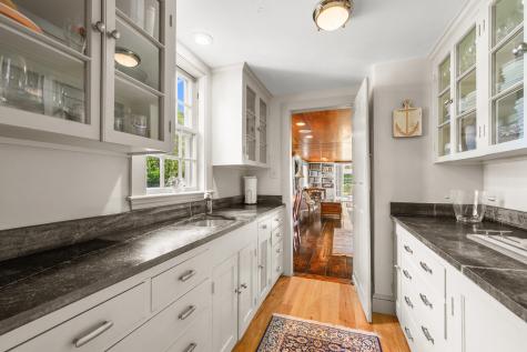 12 Mill Road Harwich MA 02646