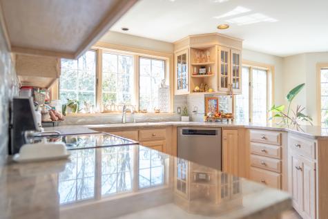 47 Stoney Pond Circle Barnstable MA 02648