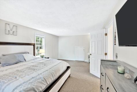 27 Oregon Road Mashpee MA 02649