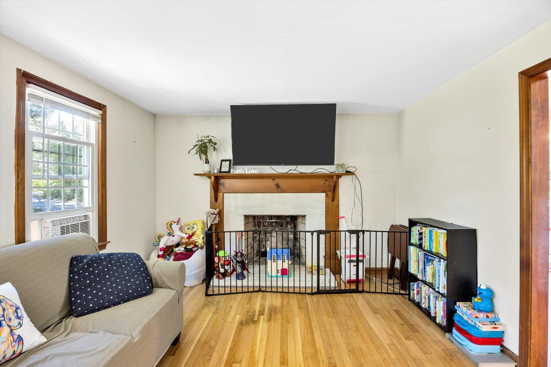 27 Oregon Road Mashpee MA 02649