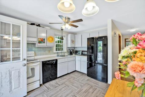 27 Oregon Road Mashpee MA 02649