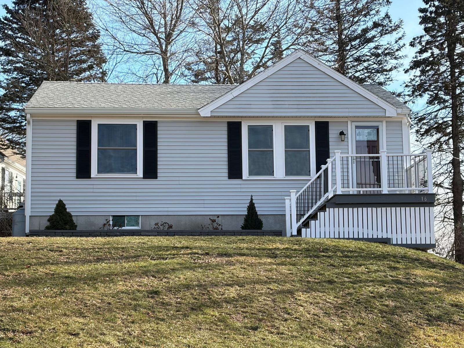 16 Town Neck Road Sandwich MA 02563