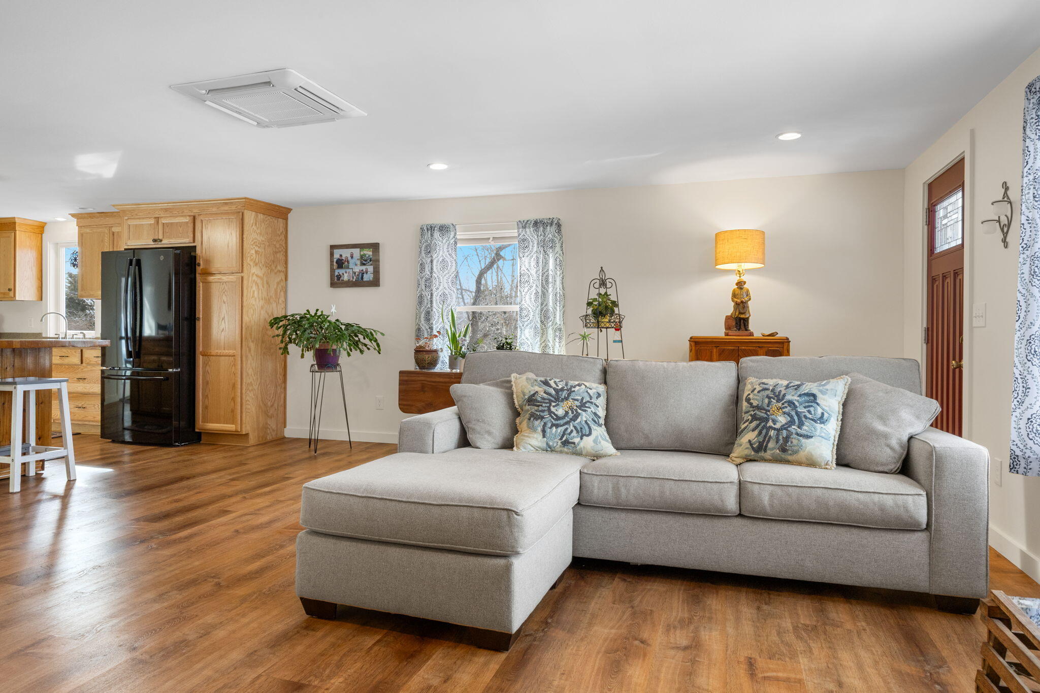 16 Town Neck Road Sandwich MA 02563