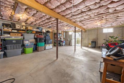 16 Town Neck Road Sandwich MA 02563