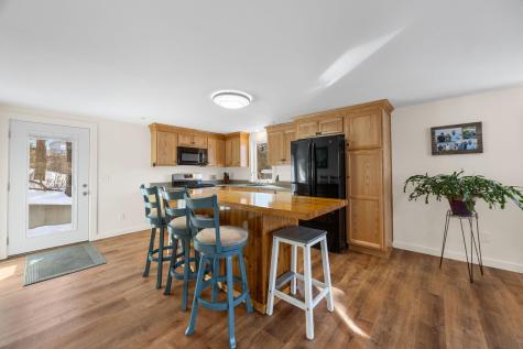 16 Town Neck Road Sandwich MA 02563