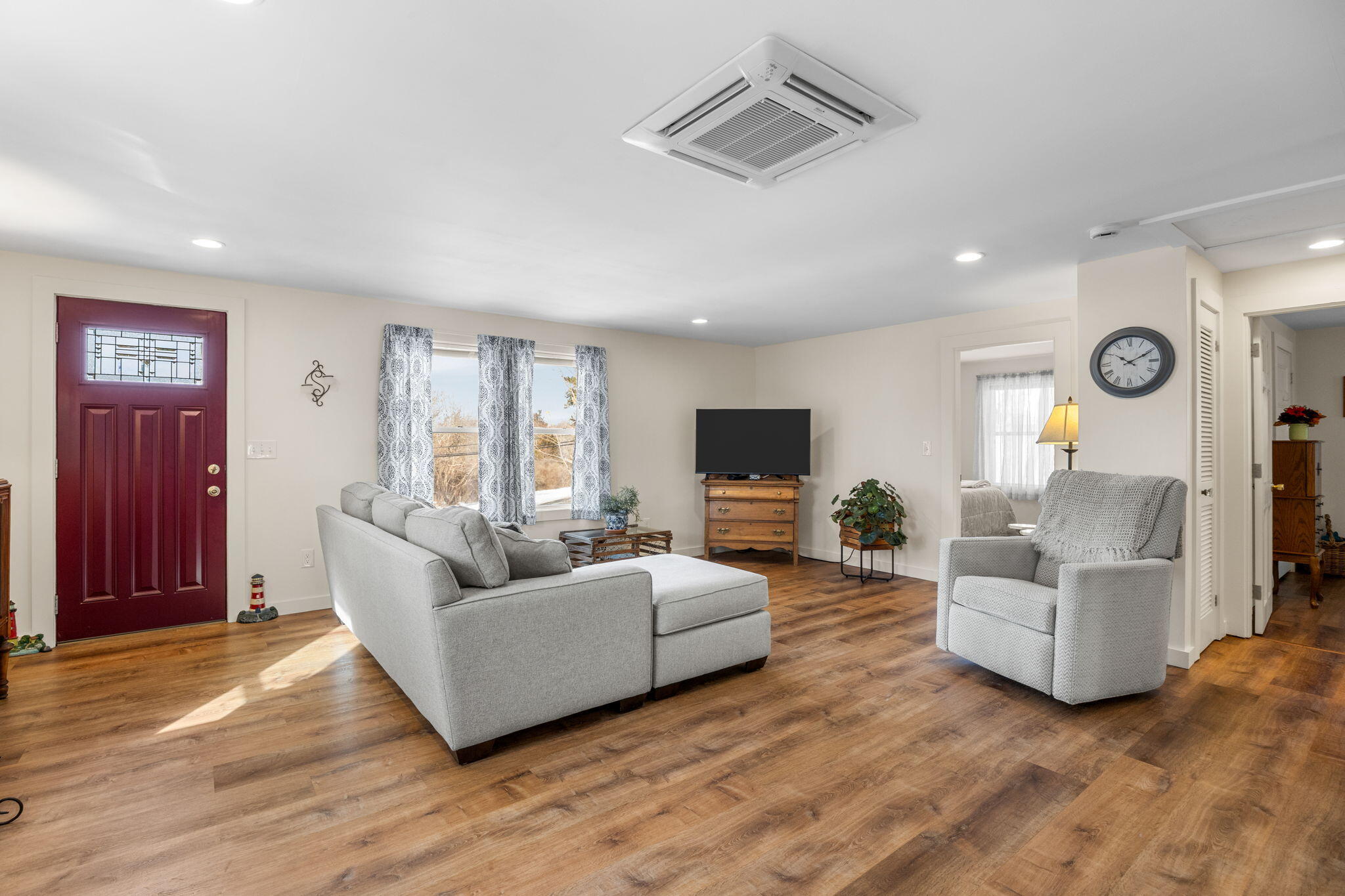 16 Town Neck Road Sandwich MA 02563