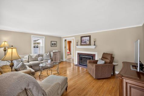 16 Jetty Lane Falmouth MA 02540