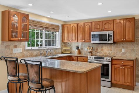 16 Jetty Lane Falmouth MA 02540
