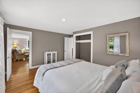 16 Jetty Lane Falmouth MA 02540
